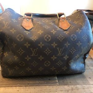 Louis Vuitton Speedy 30